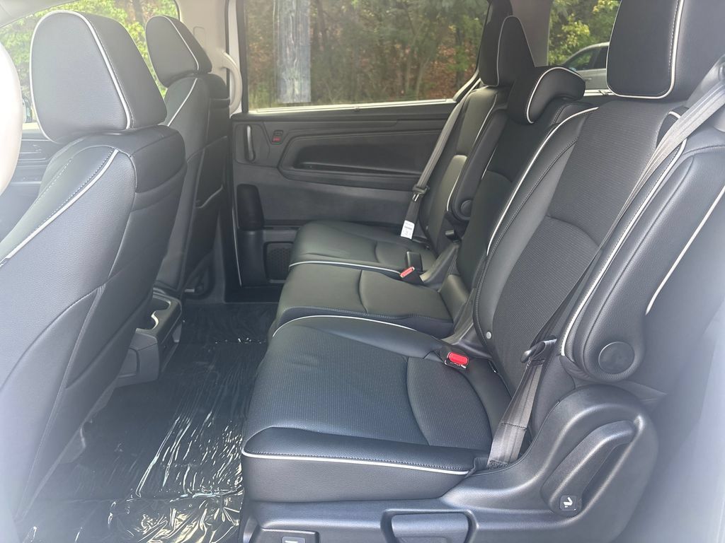 New 2026 Honda Odyssey Elite image 32