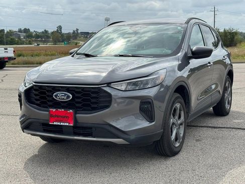 Used 2025 Ford Escape ST-Line AWD/4WD image 11