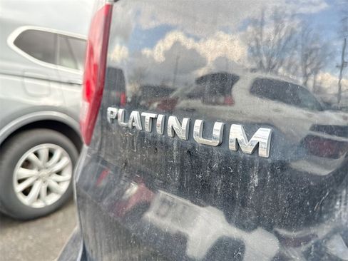 Used 2017 Ford Explorer Platinum image 6