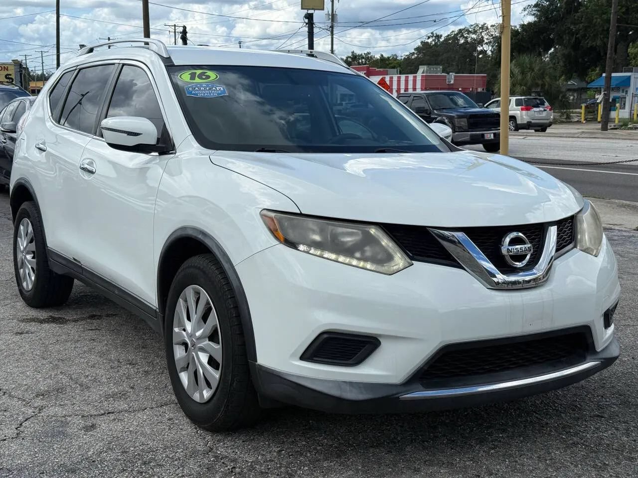 Used 2016 Nissan Rogue S w/ Appearance Package FWD image 9