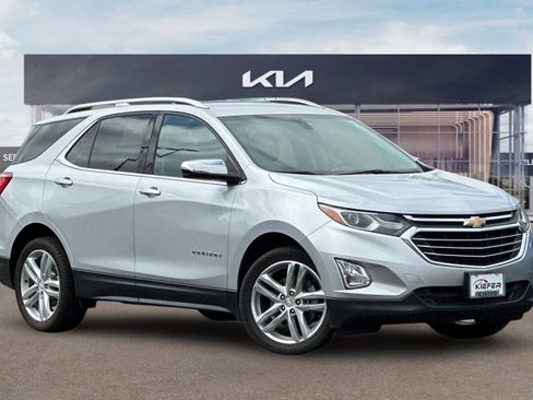 Used 2019 Chevrolet Equinox Premier AWD/4WD image 2