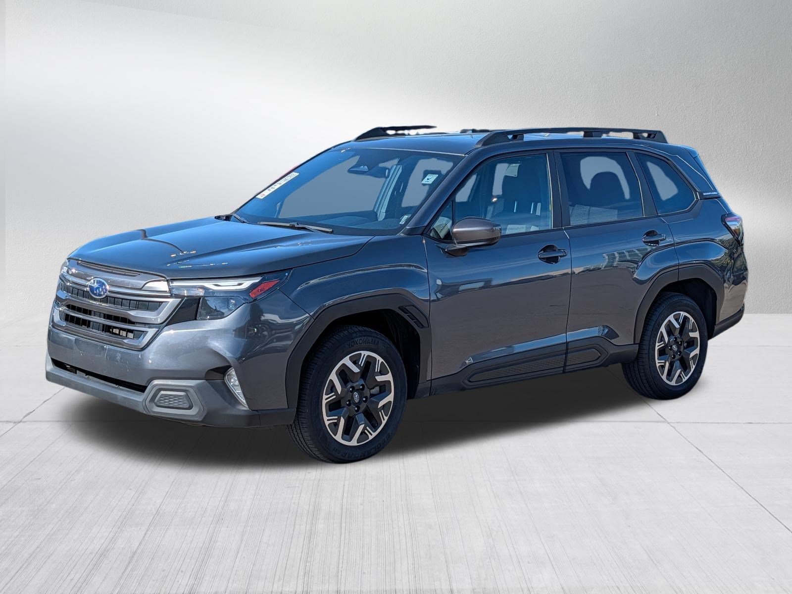 Certified 2025 Subaru Forester Premium AWD/4WD image 3