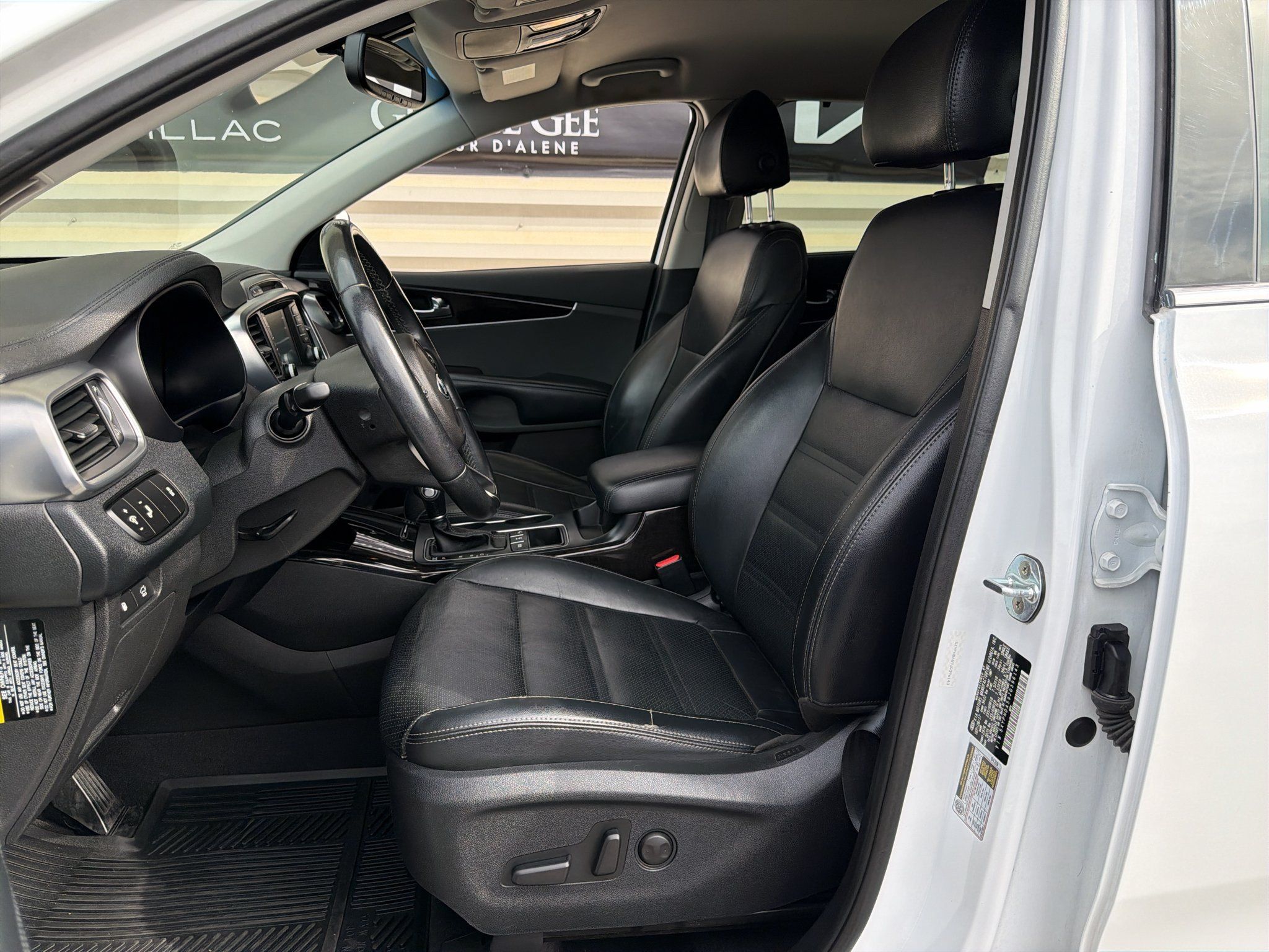Used 2018 Kia Sorento EX AWD/4WD image 11