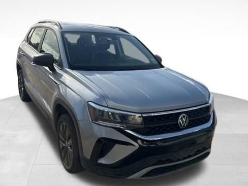 Used 2022 Volkswagen Taos S image 1