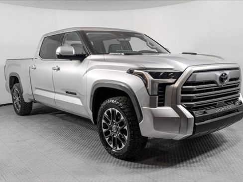 Used 2022 Toyota Tundra Limited AWD/4WD image 11