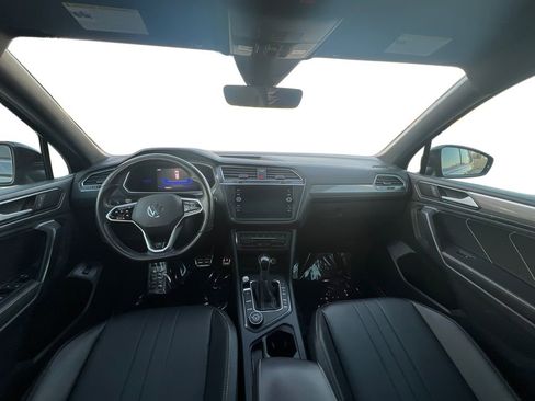 Used 2022 Volkswagen Tiguan SE R-Line image 23