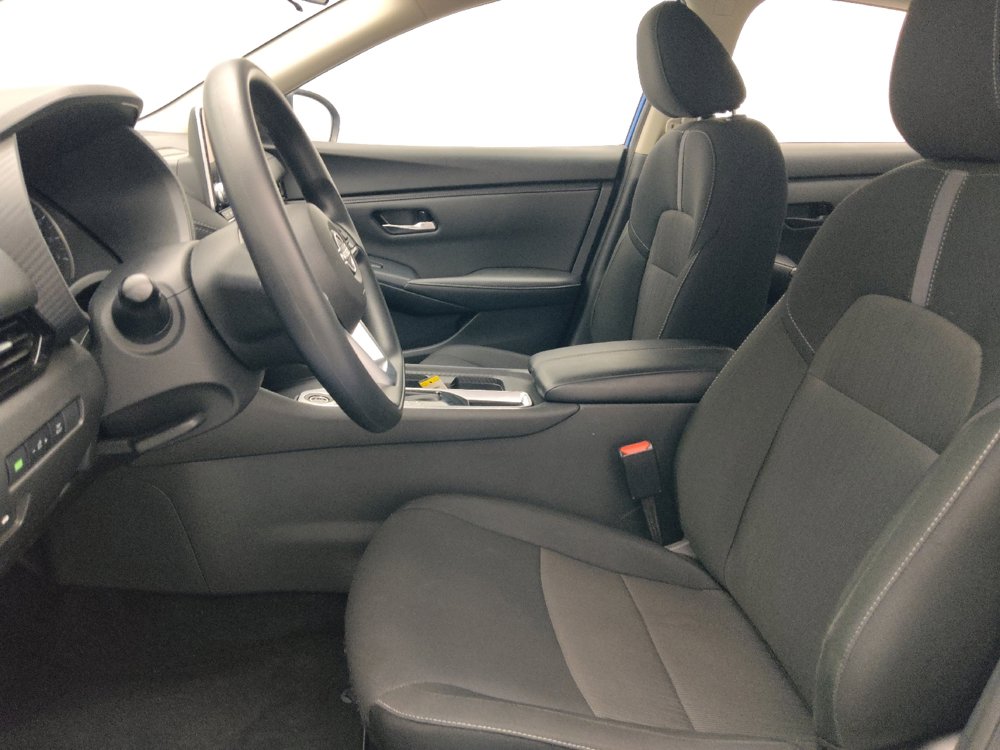 Used 2025 Nissan Sentra SV FWD image 17