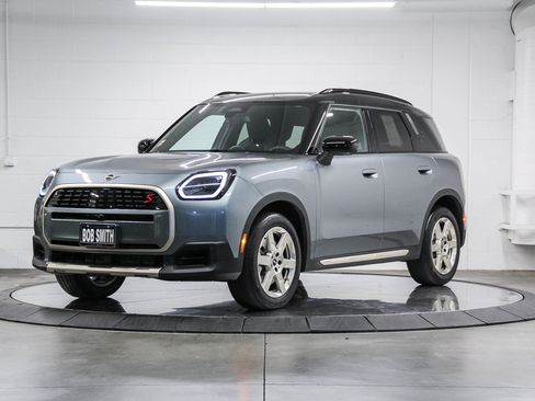 Used 2025 MINI Cooper Countryman S image 3
