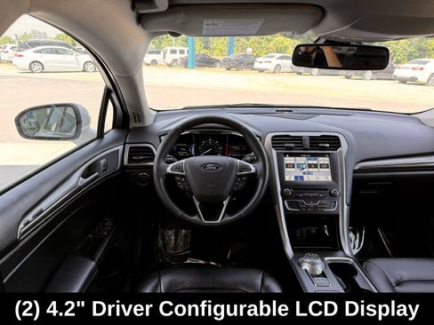 Used 2018 Ford Fusion SE w/ Equipment Group 602A FWD image 25