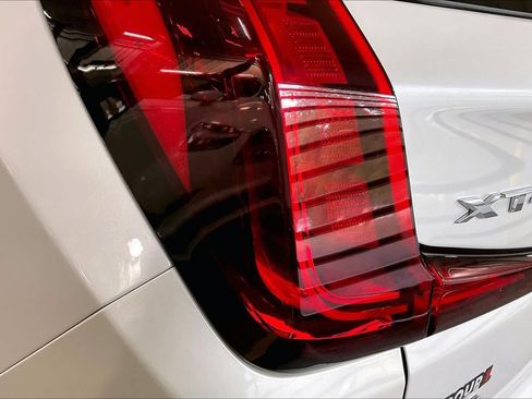 Used 2024 Cadillac XT4 Luxury w/ Cold Weather Package AWD/4WD image 29