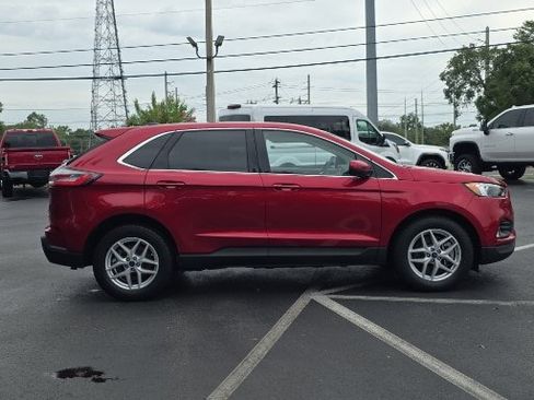 Certified 2022 Ford Edge SEL w/ Convenience Package AWD/4WD image 8