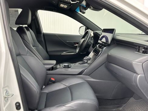 Used 2023 Toyota Venza Nightshade AWD/4WD image 22