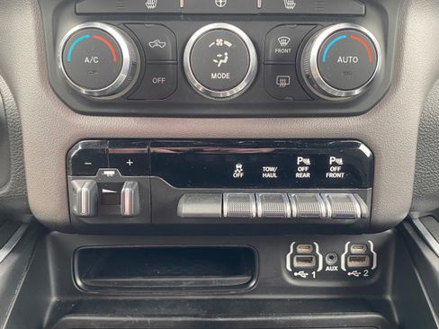 Used 2020 RAM 1500 Big Horn image 14