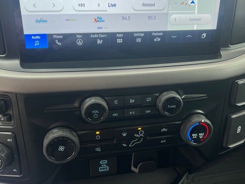 Used 2024 Ford F150 XL image 18