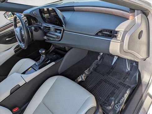 Certified 2025 Lexus ES 350 w/ Premium Package image 23