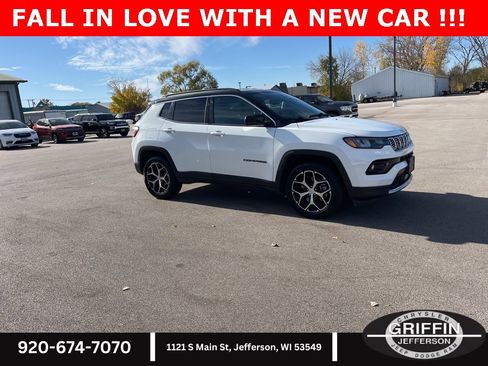 Used 2024 Jeep Compass Limited image 7