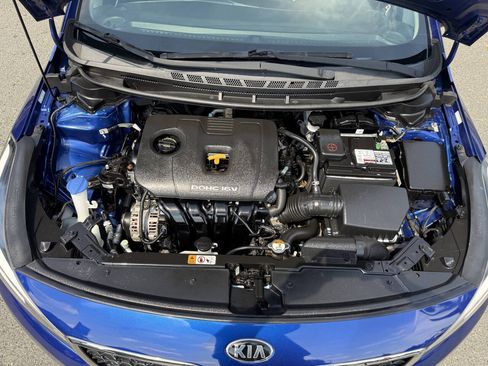 Used 2017 Kia Forte LX FWD image 25