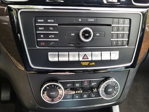 Used 2017 Mercedes-Benz GLS 450 4MATIC image 30