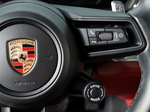 Certified 2024 Porsche Cayenne Coupe AWD/4WD image 11