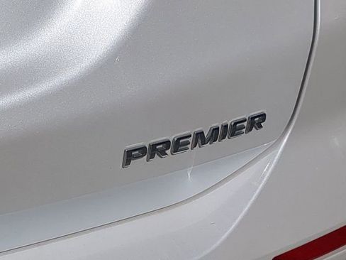 Certified 2021 Chevrolet Equinox Premier image 12