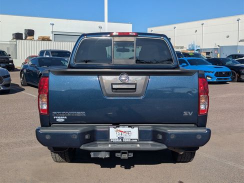 Used 2020 Nissan Frontier SV image 4