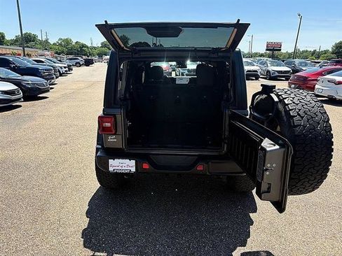 Used 2024 Jeep Wrangler Unlimited Sport AWD/4WD image 14