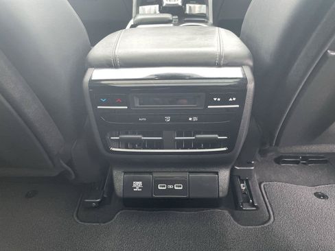 Used 2024 Acura MDX SH-AWD w/ Technology Package image 32