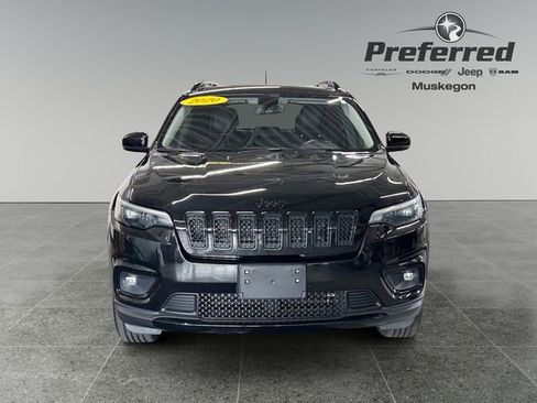 Used 2020 Jeep Cherokee Latitude Plus AWD/4WD image 11