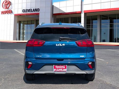Used 2022 Kia Niro LXS FWD image 6