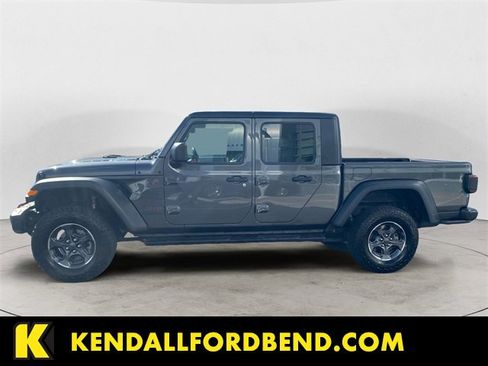 Used 2020 Jeep Gladiator Rubicon image 2