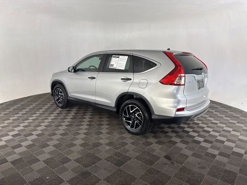 Used 2016 Honda CR-V SE image 7