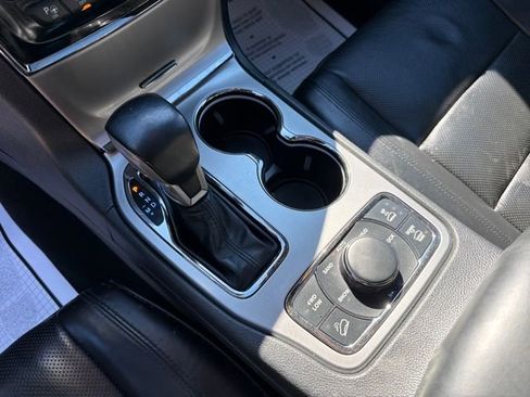 Used 2020 Jeep Grand Cherokee High Altitude image 23