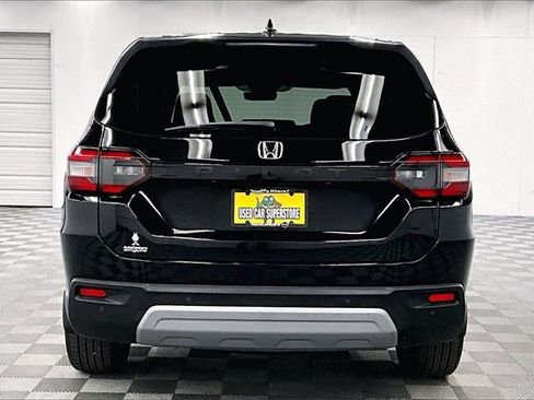 Used 2025 Honda Pilot EX-L image 4