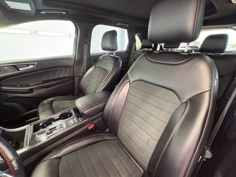 Used 2021 Ford Edge ST-Line AWD/4WD image 13