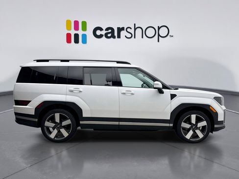 Used 2025 Hyundai Santa Fe Limited image 6