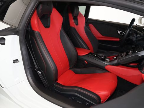 Used 2015 Lamborghini Huracan LP 610-4 AWD/4WD image 12