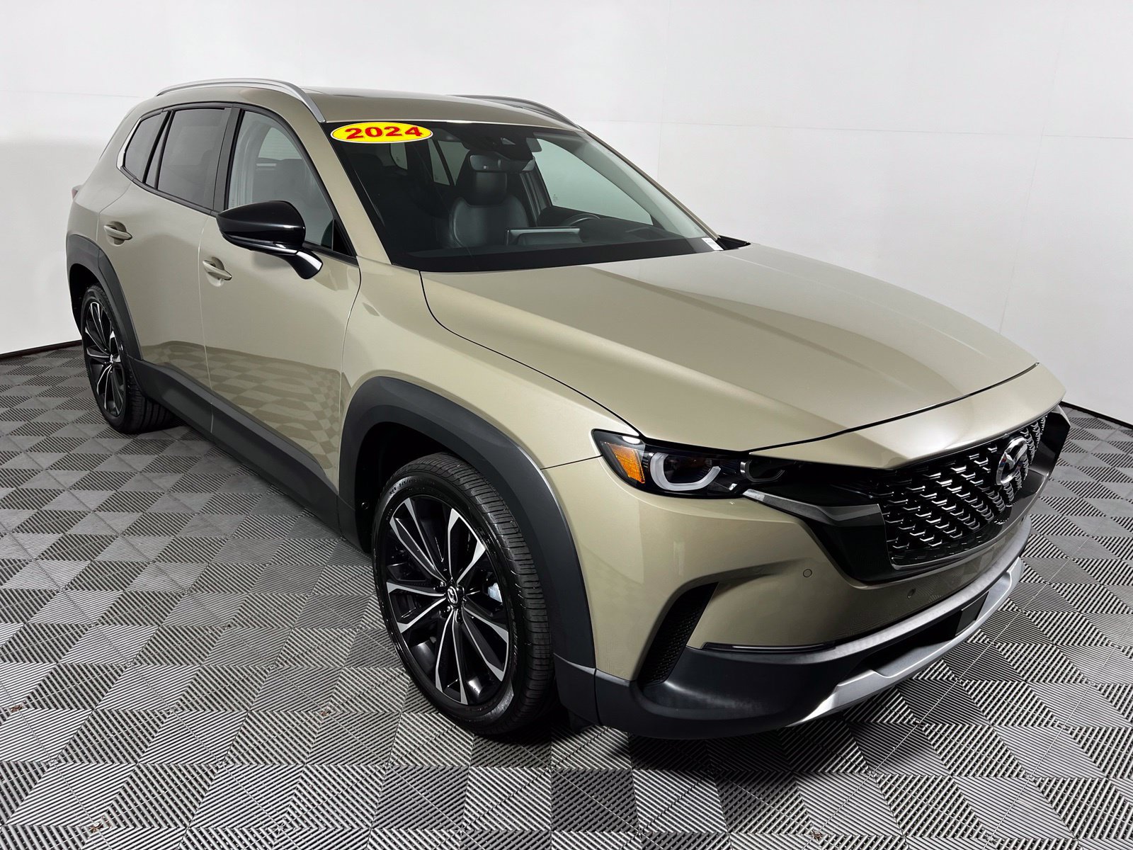 Used 2024 MAZDA CX-50 2.5 Turbo w/ Cargo Package AWD/4WD image 3