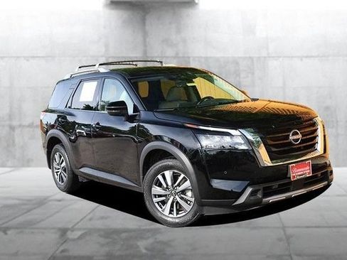 Certified 2025 Nissan Pathfinder SL AWD/4WD image 2