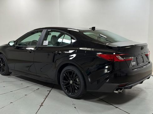 New 2026 Toyota Camry SE image 7