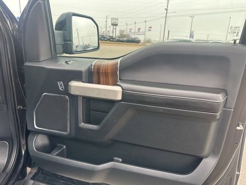 Used 2015 Ford F150 Lariat w/ Equipment Group 501A Mid image 11