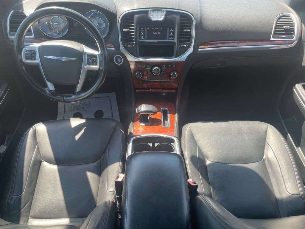 Used 2012 Chrysler 300 Limited RWD image 19