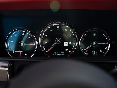 Used 2022 Rolls-Royce Cullinan Black Badge AWD/4WD image 28