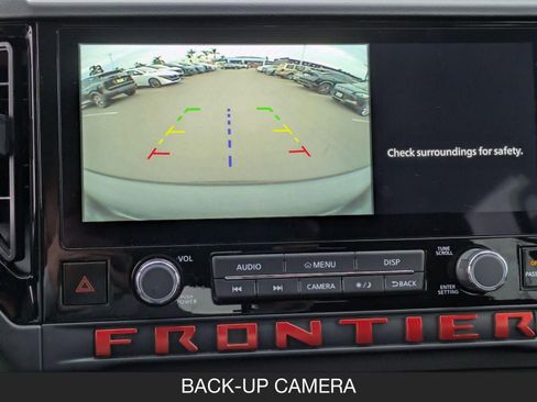 Used 2025 Nissan Frontier PRO-4X AWD/4WD image 18
