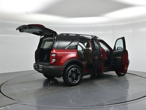 Certified 2025 Ford Bronco Sport Outer Banks w/ Outer Banks Tech Package+ AWD/4WD image 6
