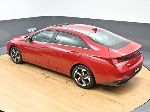 Used 2023 Hyundai Elantra Limited w/ Preferred Accessory Package FWD image 48