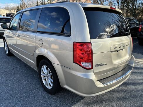 Used 2014 Dodge Grand Caravan SXT image 6