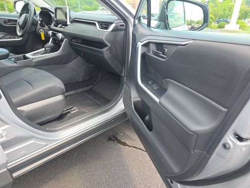 Certified 2024 Toyota RAV4 LE AWD/4WD image 11