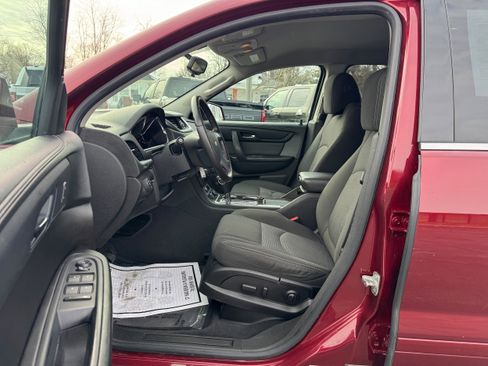 Used 2016 Chevrolet Traverse LT FWD image 10