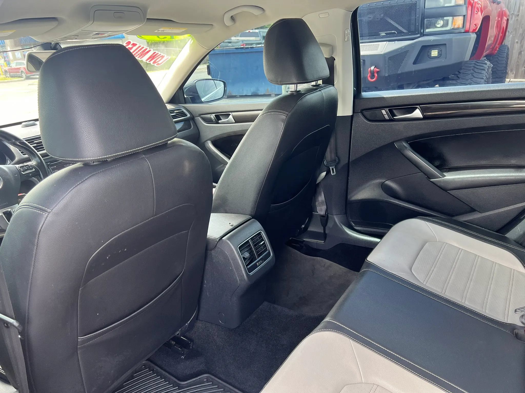 Used 2015 Volkswagen Passat 1.8T Sport FWD image 10