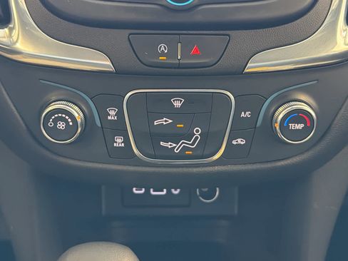 Used 2022 Chevrolet Equinox LT image 40